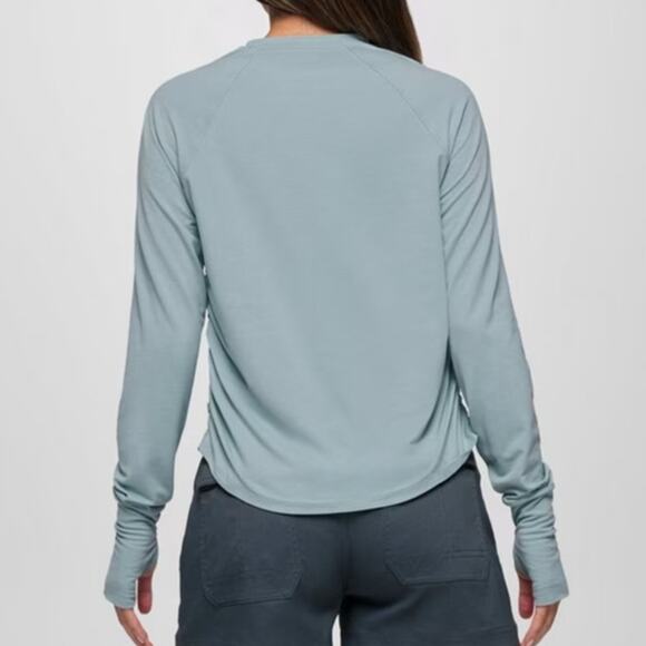 Prana Sol Searcher LS Crew Women's M Saltwater Standard Fit Thumbholes Rouching - Picture 2 of 10